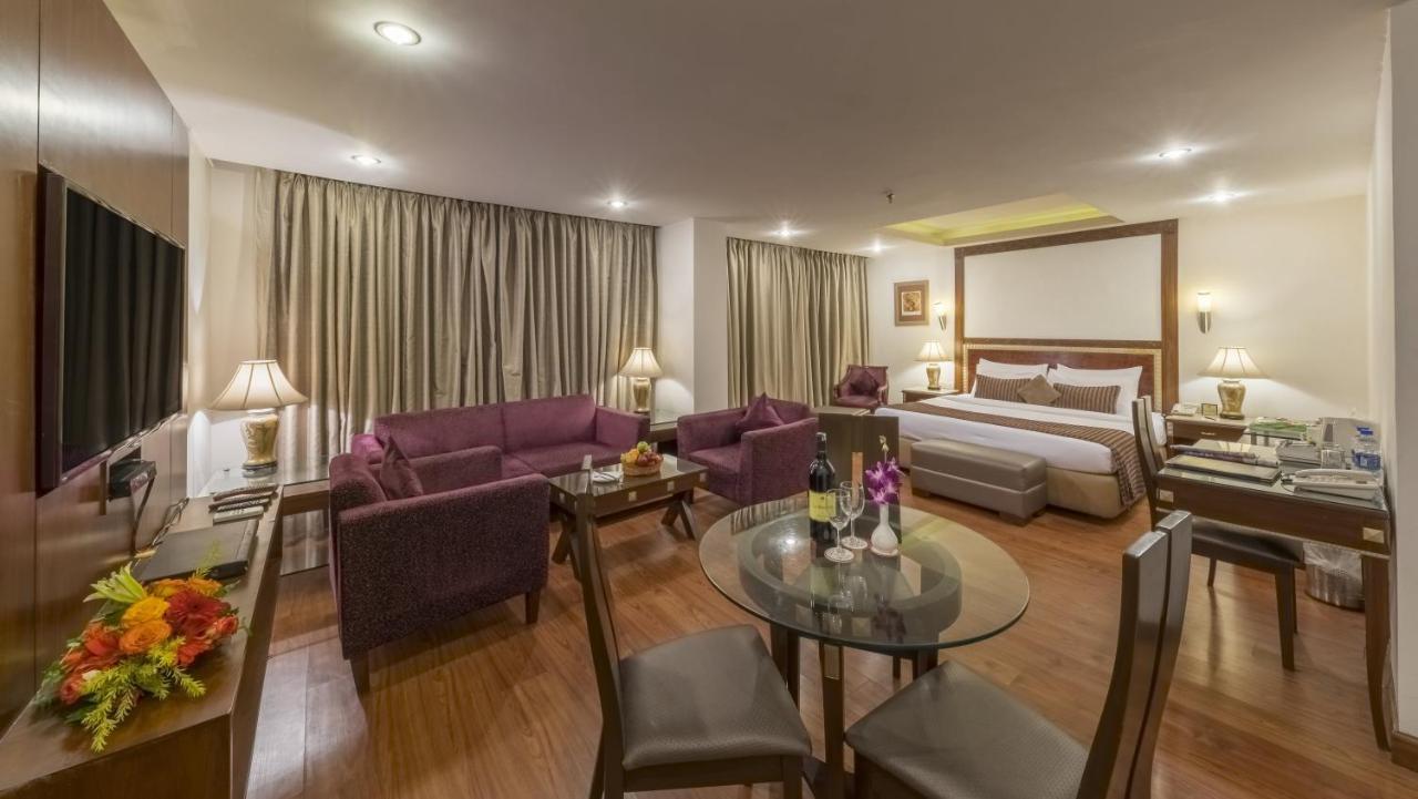 Hotel Hindusthan International, Bhubaneswar Ngoại thất bức ảnh
