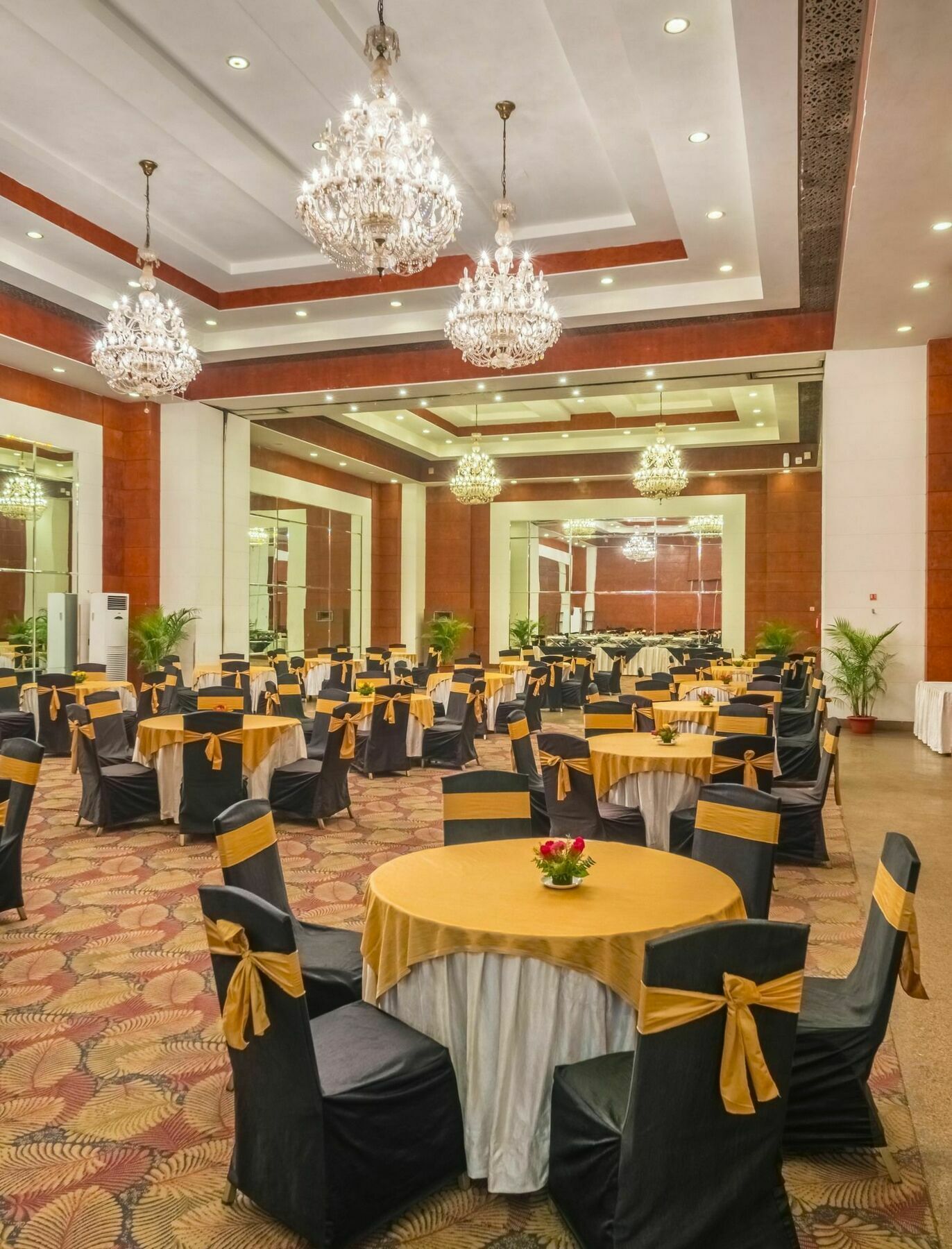 Hotel Hindusthan International, Bhubaneswar Ngoại thất bức ảnh
